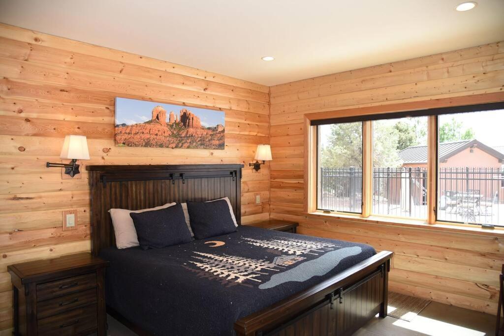 Beautiful Group Lodge With Private Pool In Kanab, Ut Exterior photo